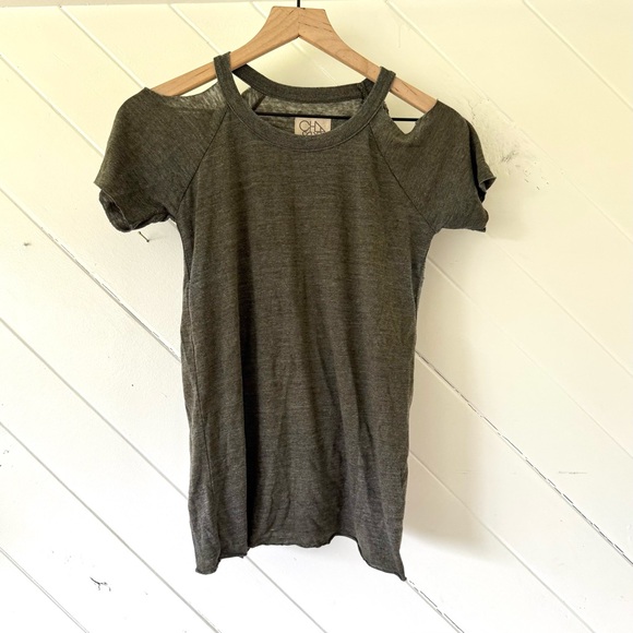 Chaser cut out t shirt - Picture 1 of 6